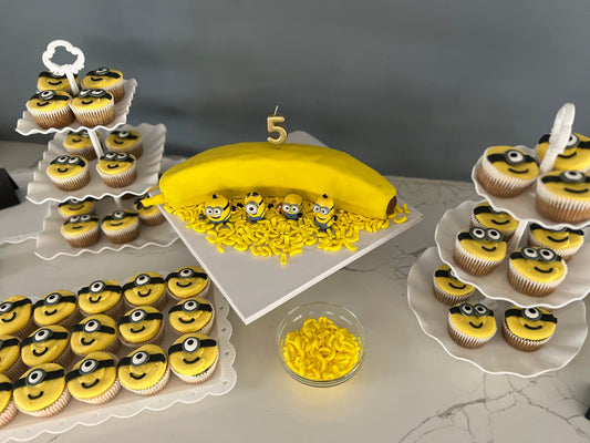 Kootek Minions Banana Cake & Cupcakes